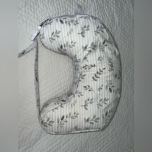 Boppy Best Latch Nursing Pillow